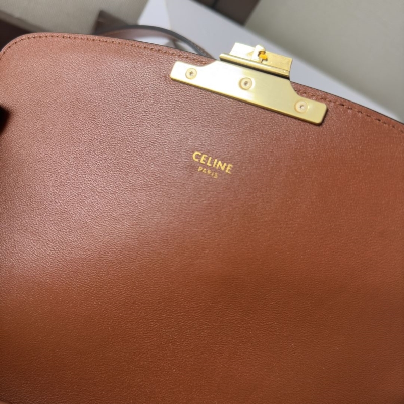 Ce1i*e triomphe bags
